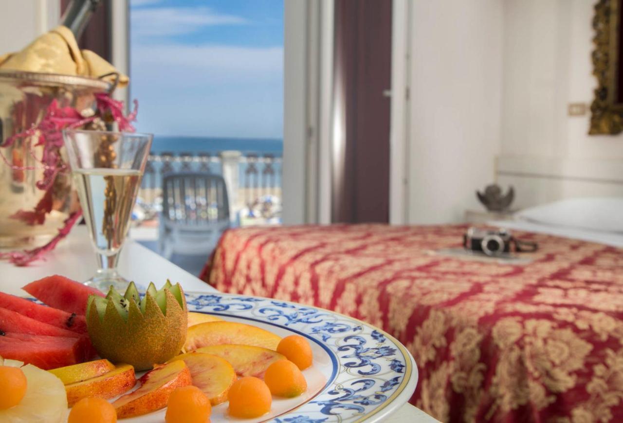 Hotel Lido Ρίμινι Εξωτερικό φωτογραφία