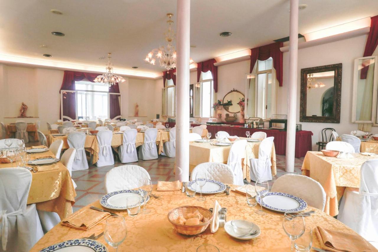 Hotel Lido Ρίμινι Εξωτερικό φωτογραφία