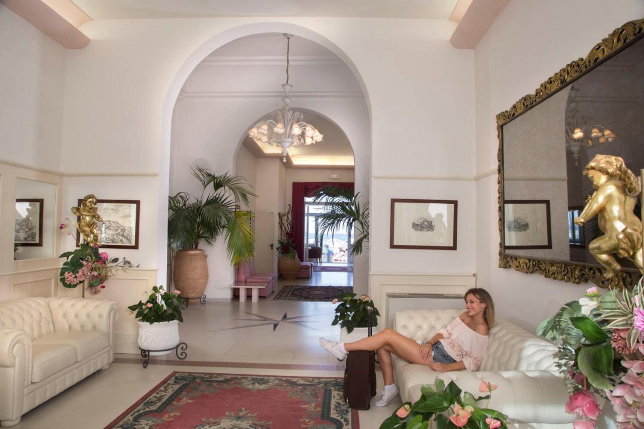Hotel Lido Ρίμινι Εξωτερικό φωτογραφία